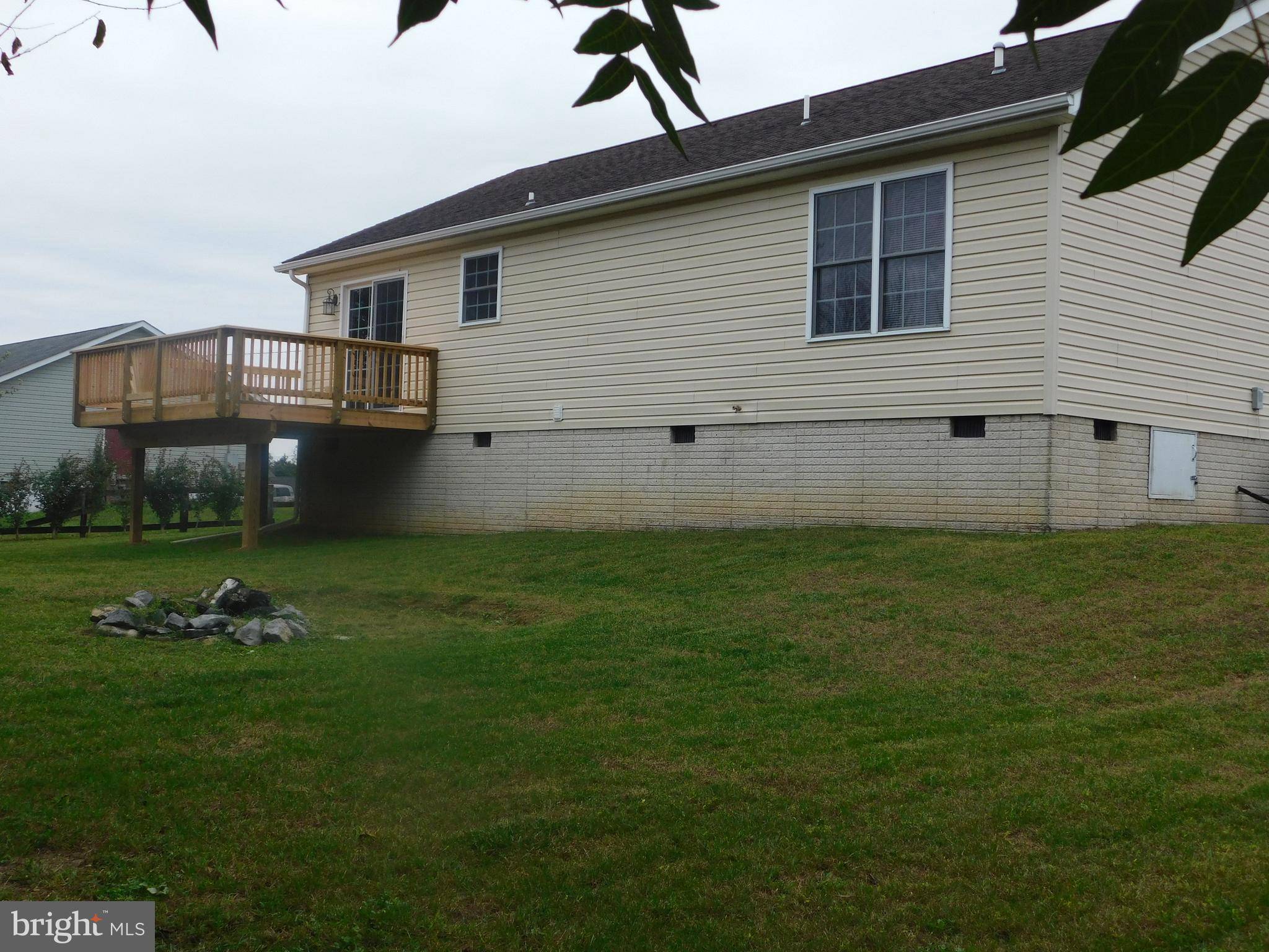 Bunker Hill, WV 25413,130 LARRY WAY