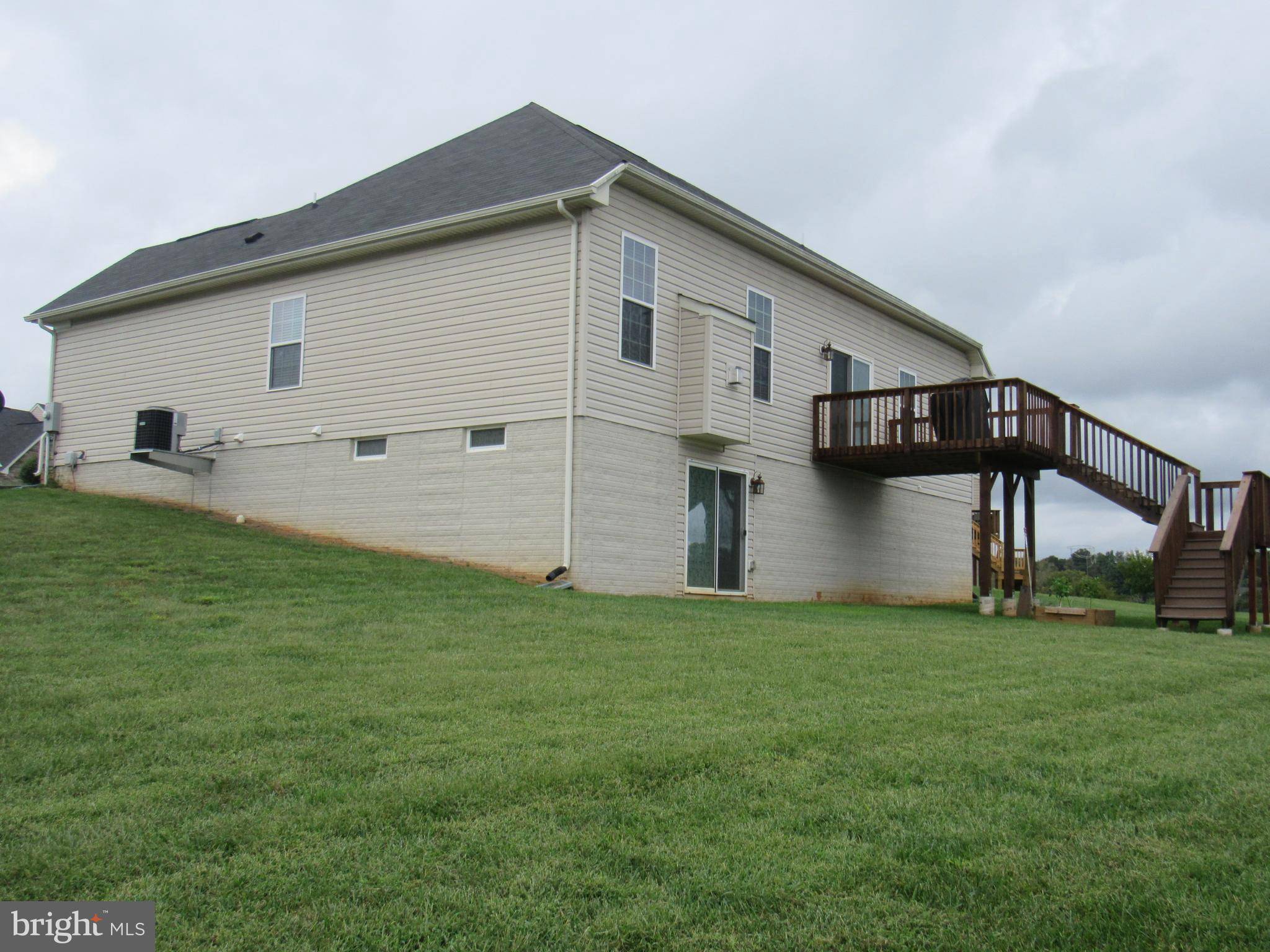 Barboursville, VA 22923,200 ELIZABETH