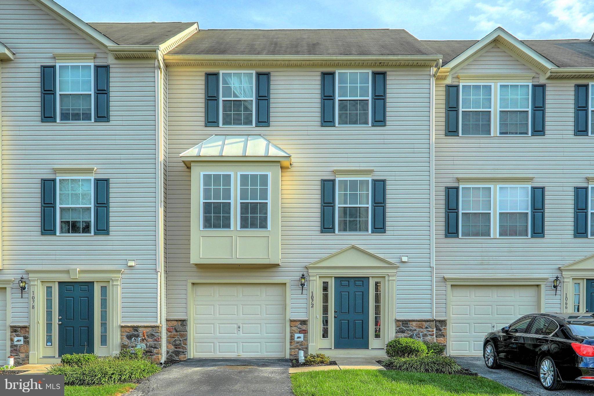 York, PA 17402,1072 HARMONY HILL LN