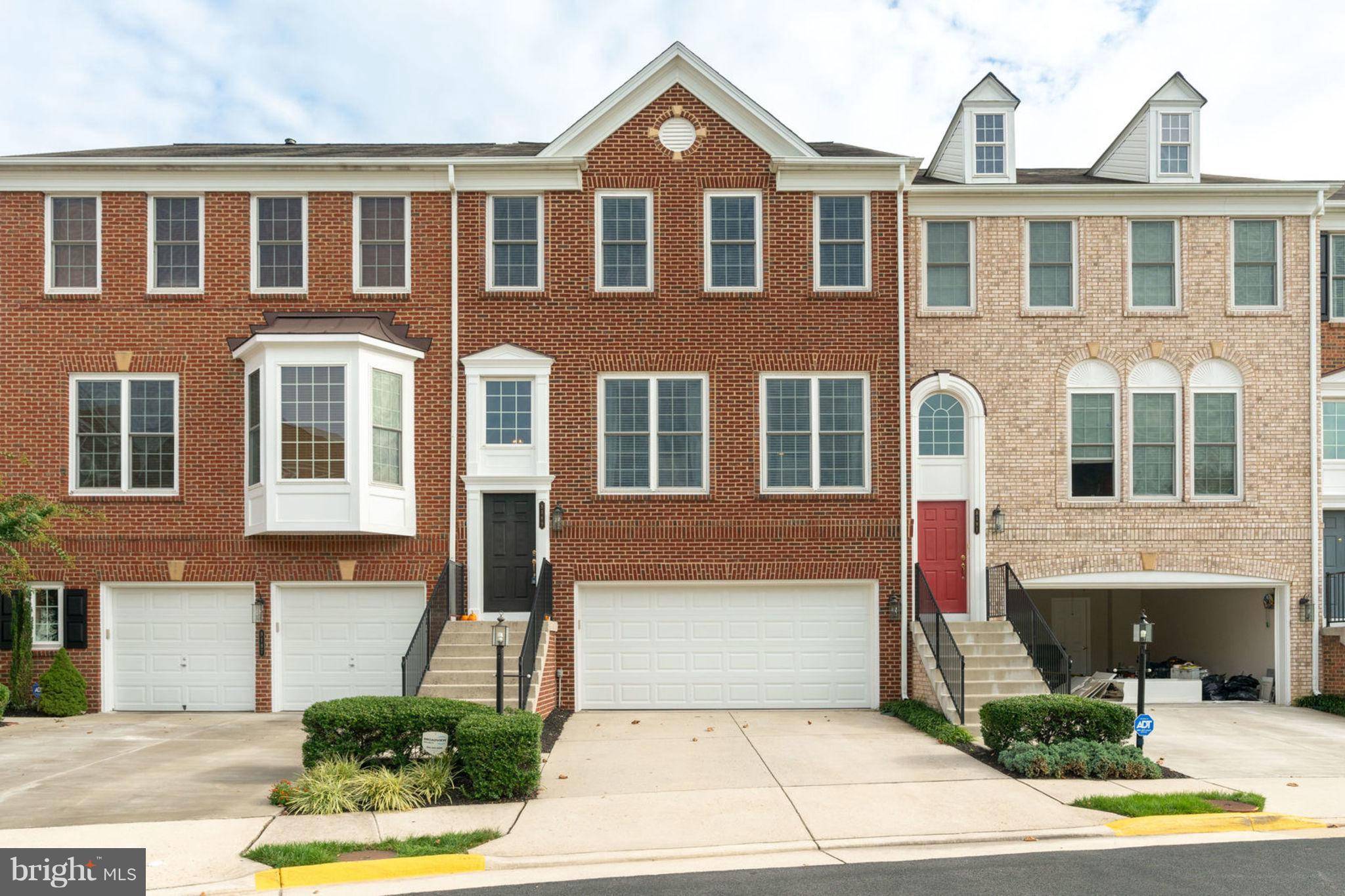 Lorton, VA 22079,8189 LAUREL CROSSING LN