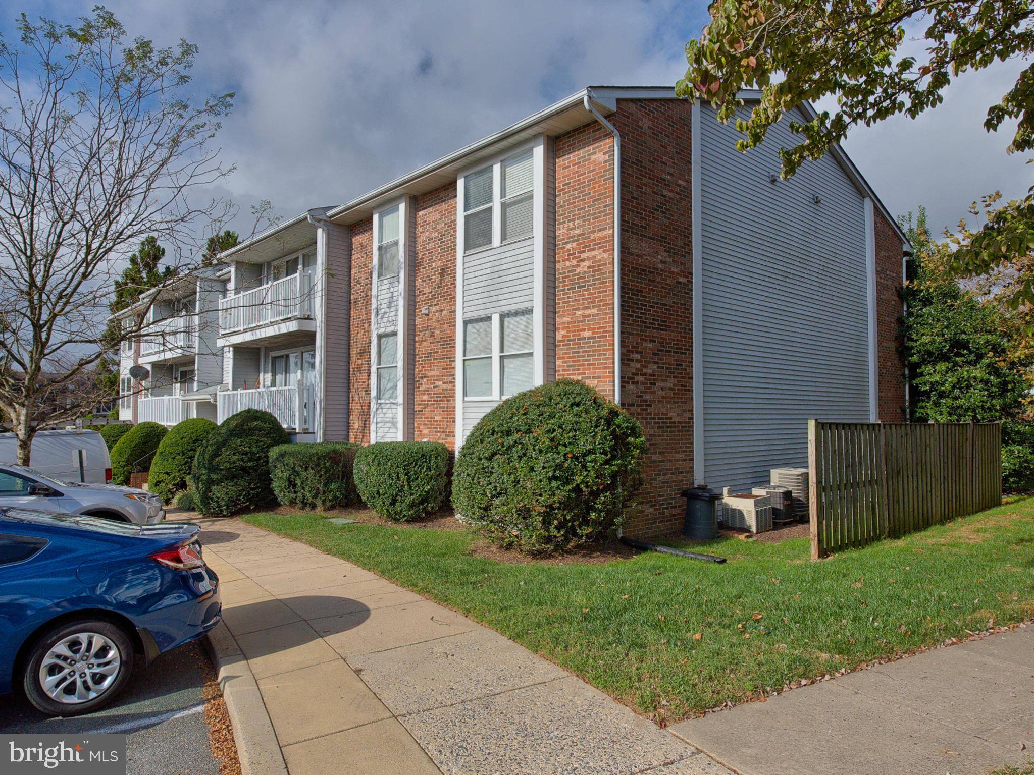 Gaithersburg, MD 20878,503 PALMTREE DR #10