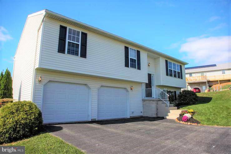 Red Lion, PA 17356,127 OVERVIEW CIR E