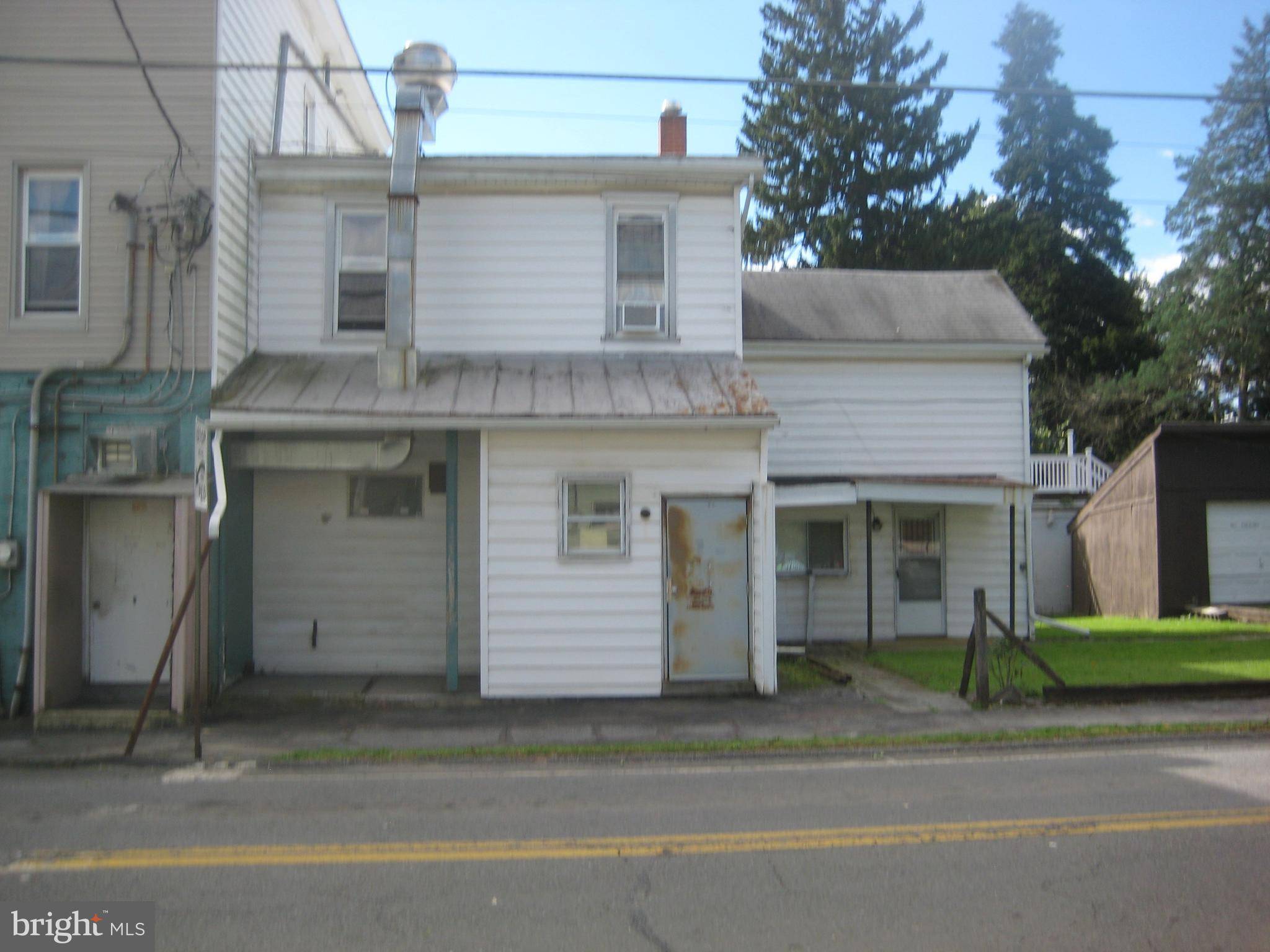 Newmanstown, PA 17073,1 W MAIN ST