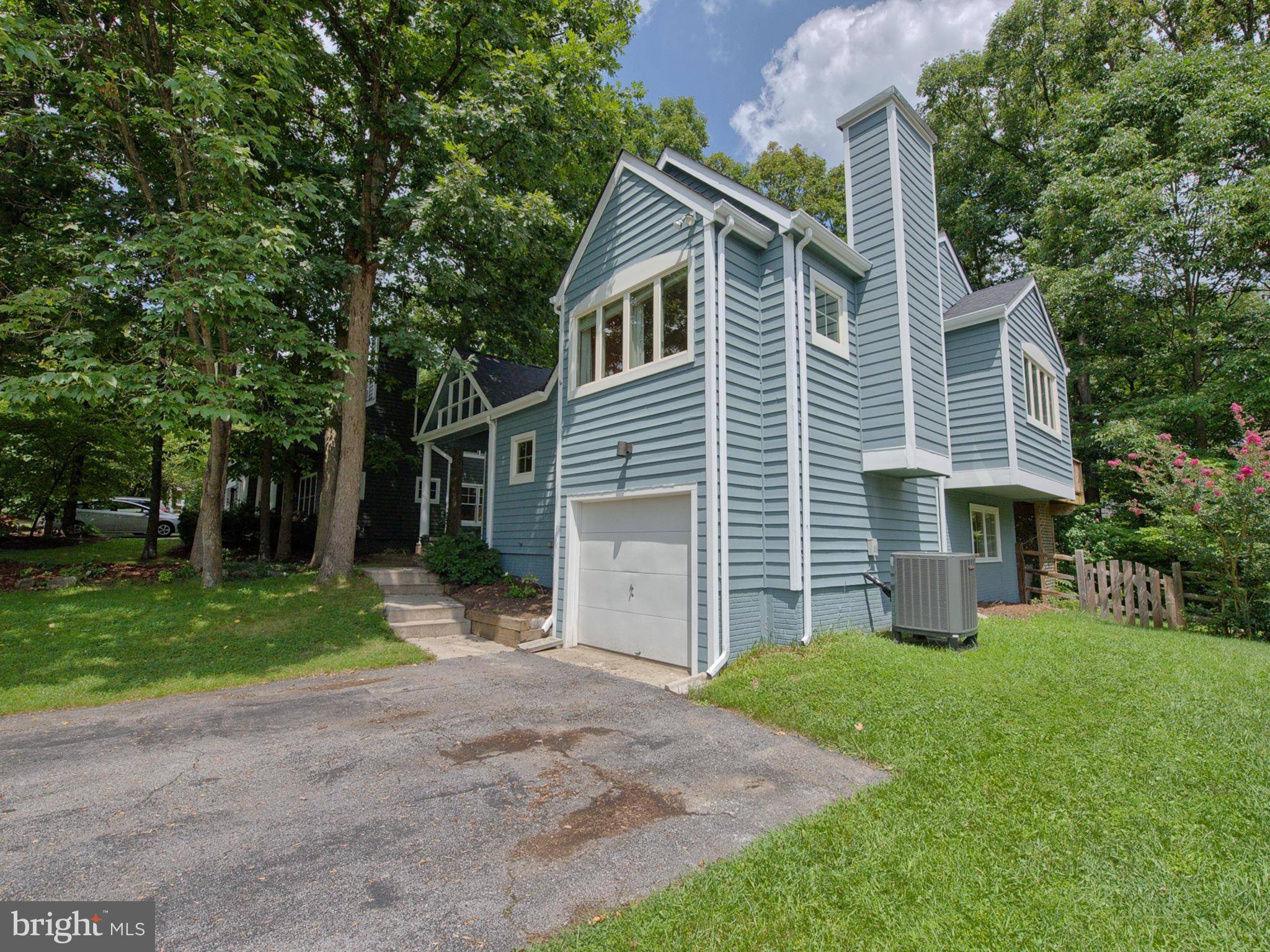 New Market, MD 21774,5743 OLD LOG CT