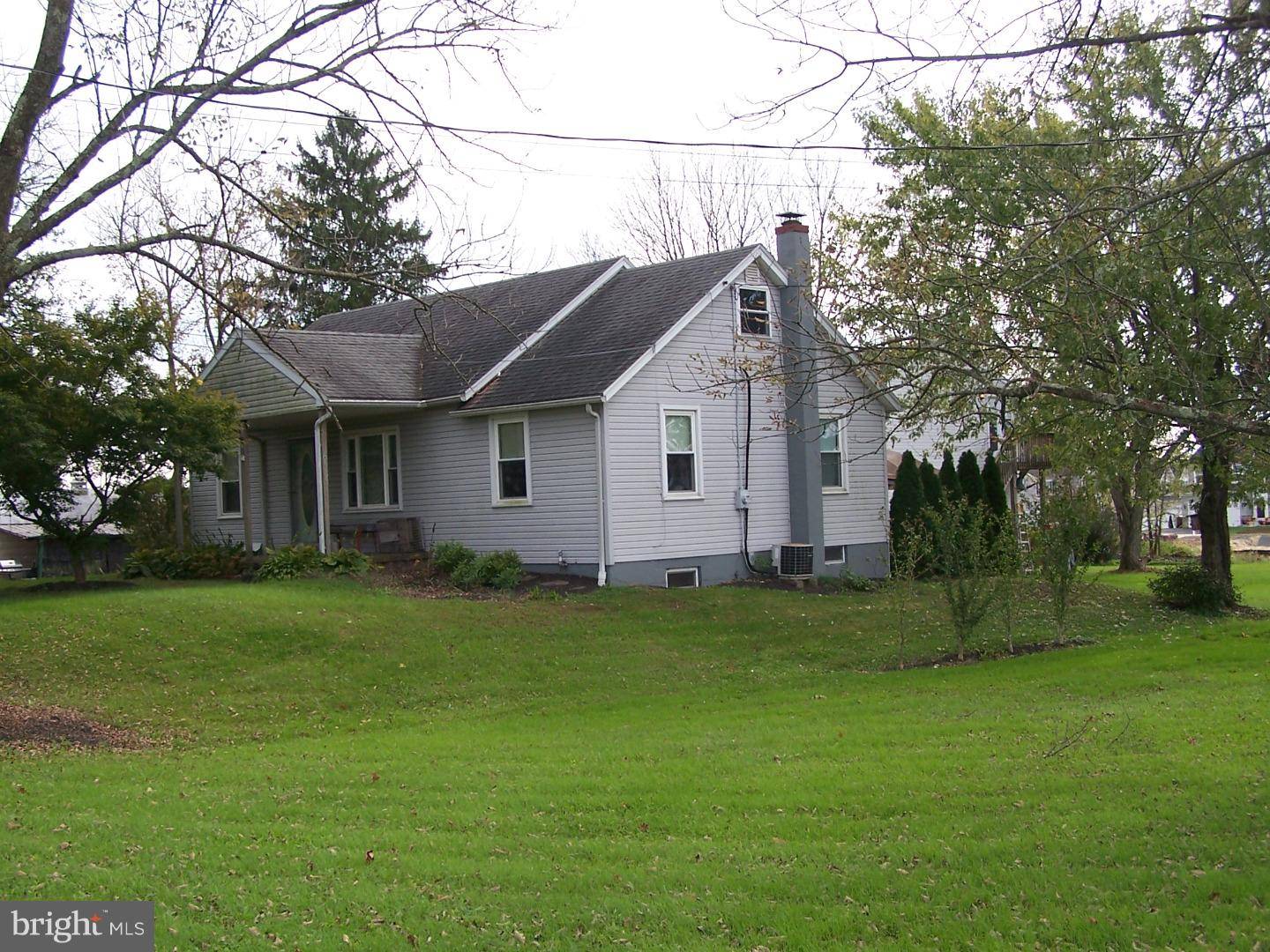 Pennsburg, PA 18073,1322 FREY RD