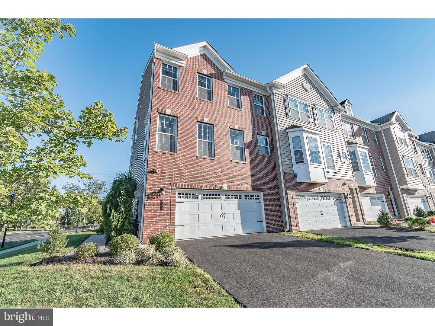 Bensalem, PA 19020,244 SADDLEBROOK DR