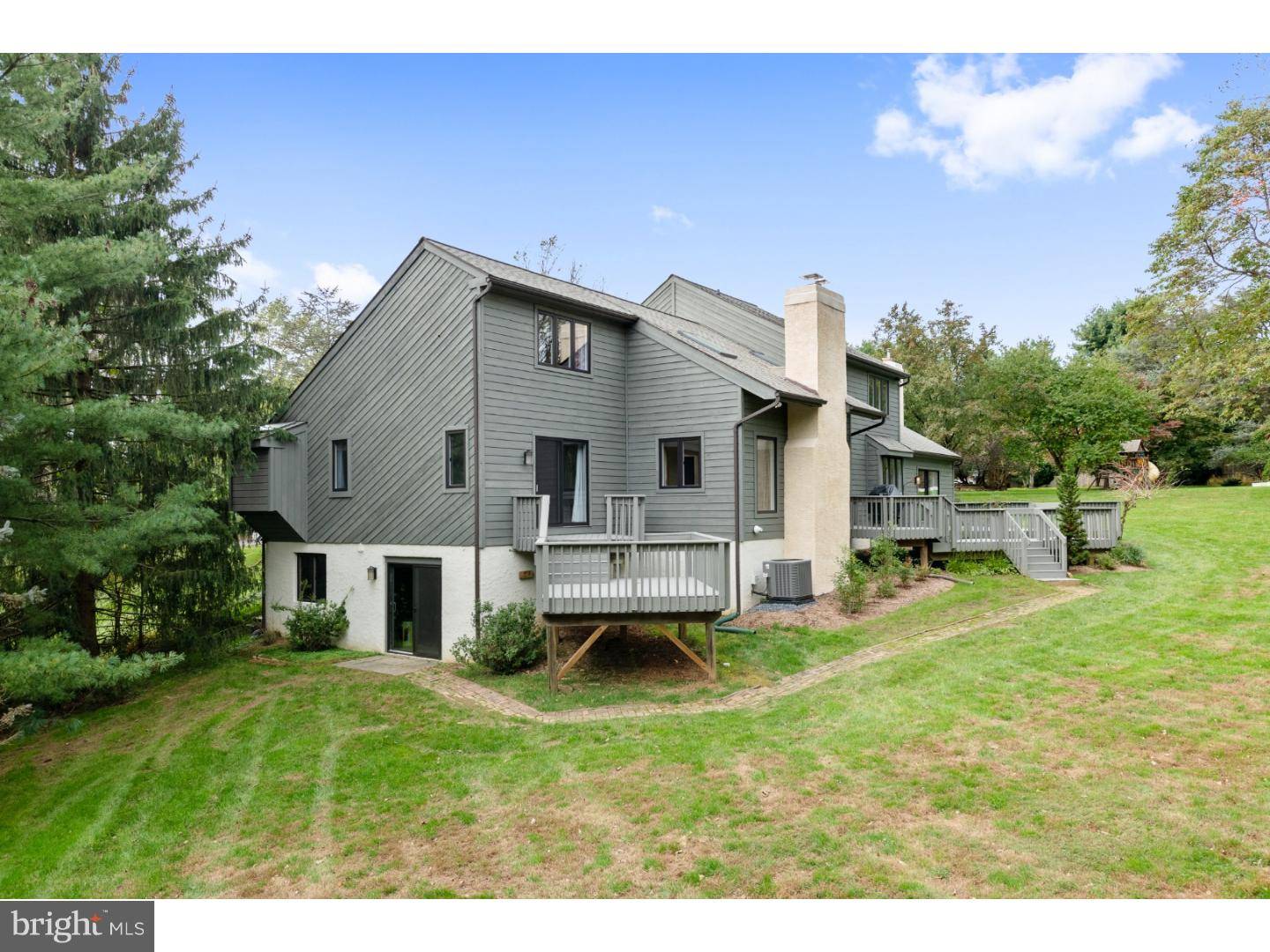 Chadds Ford, PA 19317,17 MONTBARD DR