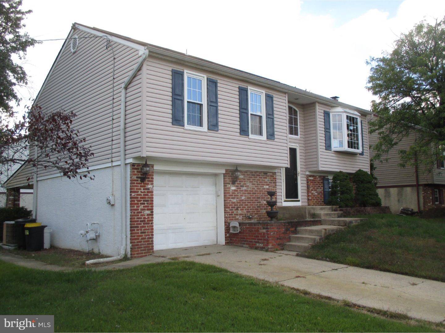 Pennsauken, NJ 08109,2457 DICKENS DR