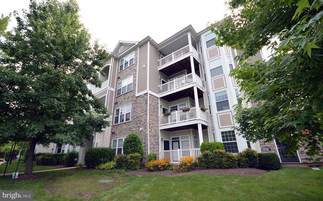 Leesburg, VA 20175,503 SUNSET VIEW TER SE #305