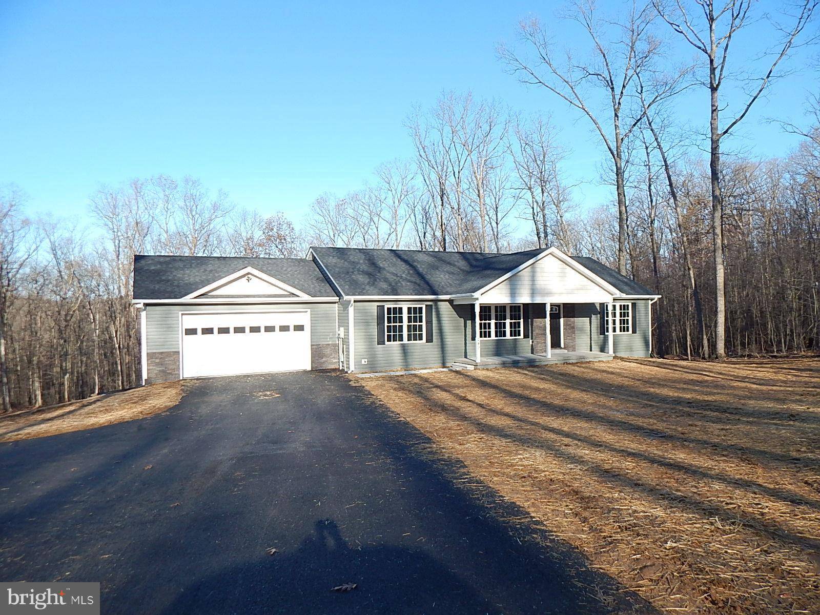 Hedgesville, WV 25427,249 DUSTY LN