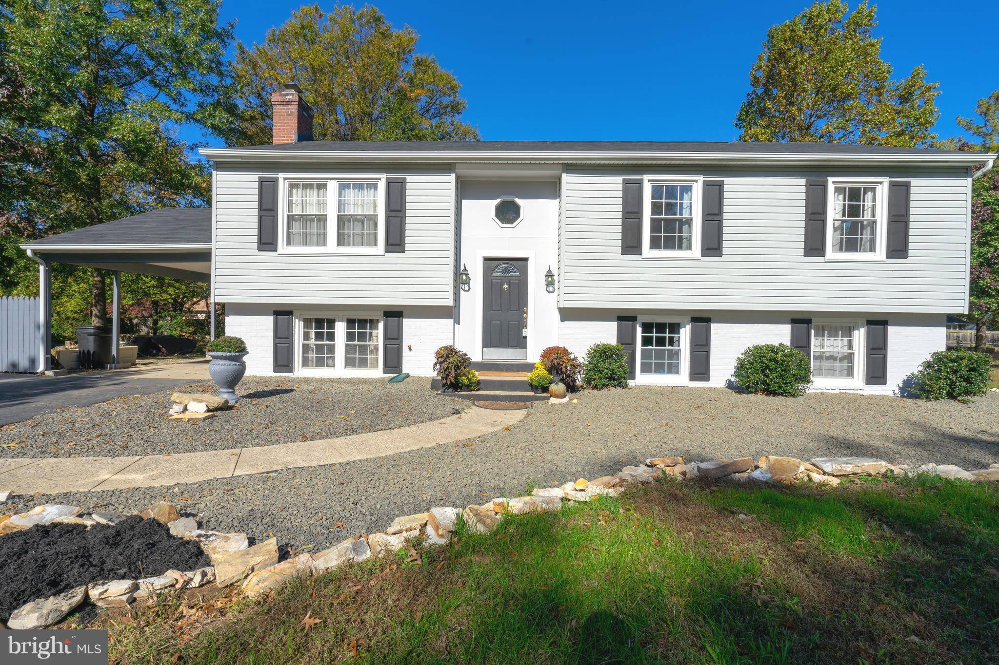 Alexandria, VA 22306,3802 STONEYBROOKE CT