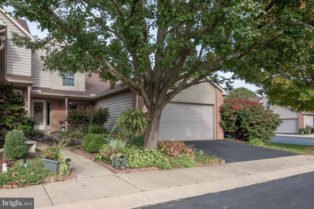 Lititz, PA 17543,1 CARDIFF CT