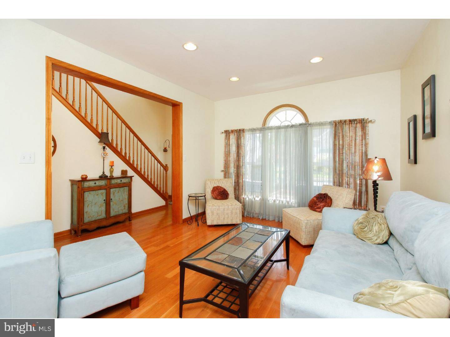 Swarthmore, PA 19081,745 SCENIC DR