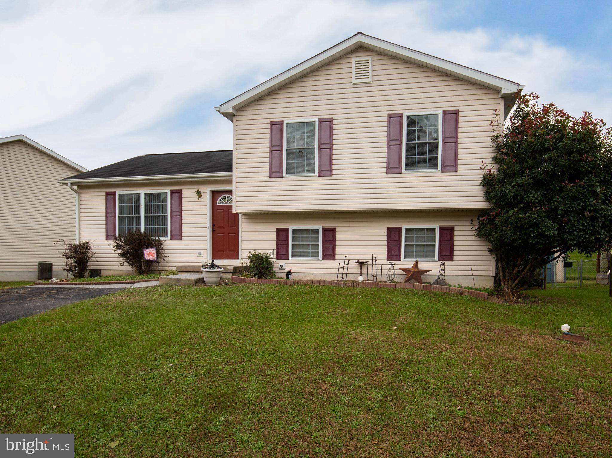 Martinsburg, WV 25404,93 ORION PL