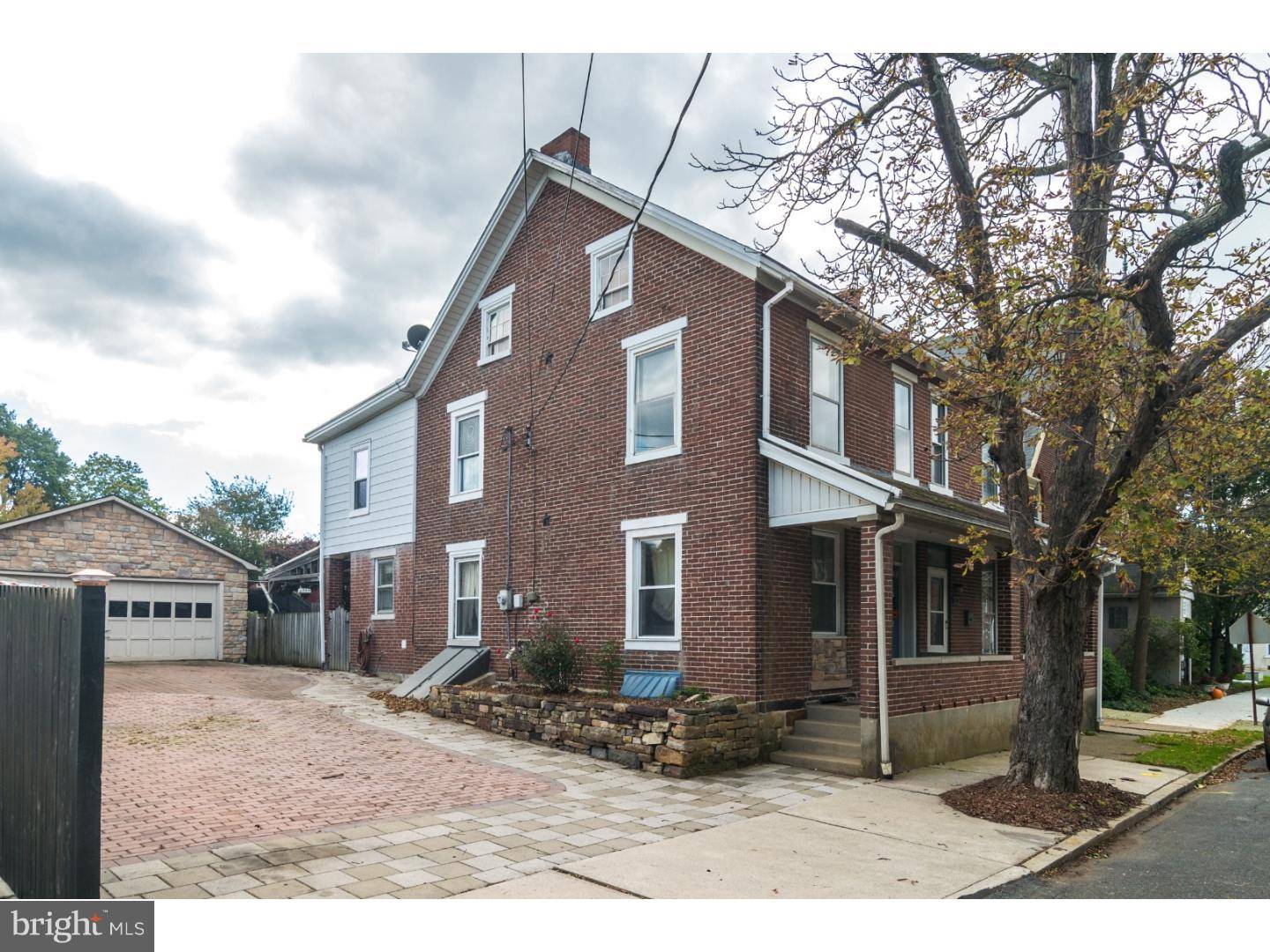 Hellertown, PA 18055,122 E SAUCON ST