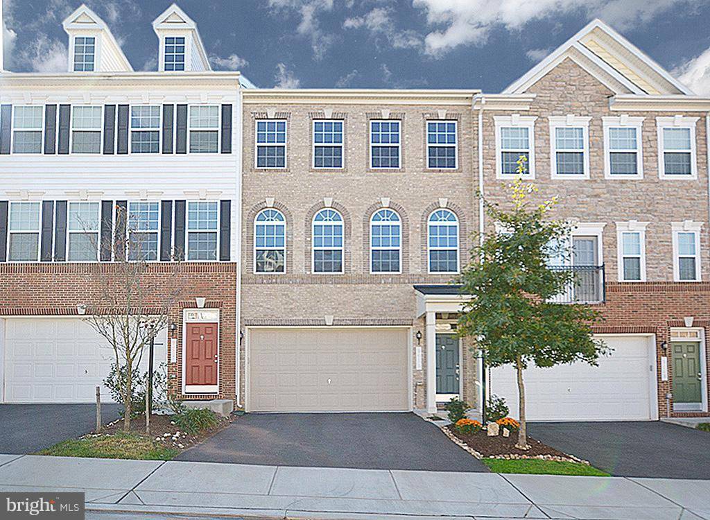 Manassas Park, VA 20111,9058 MARIA WAY