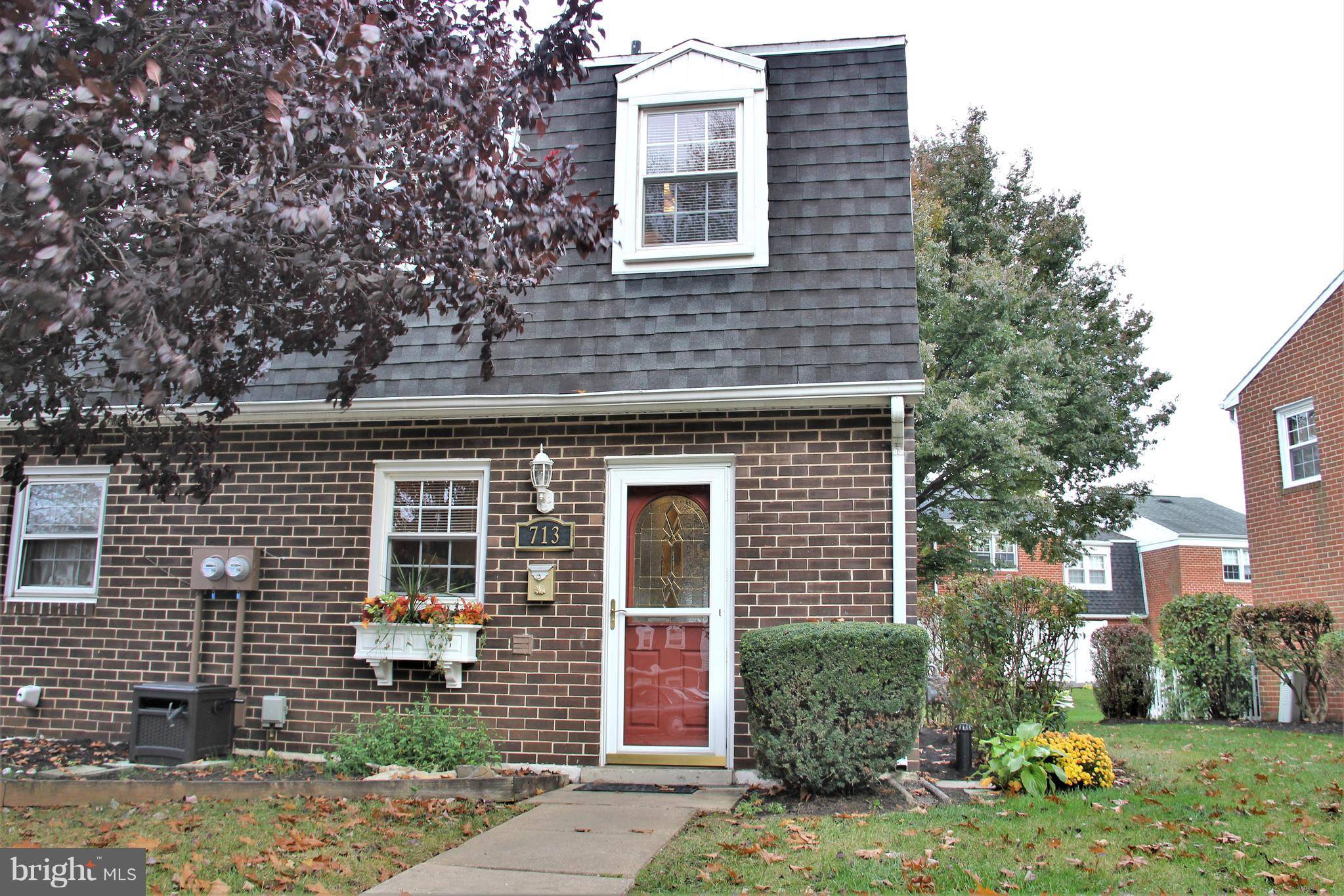 York, PA 17404,713 HARDWICK PL