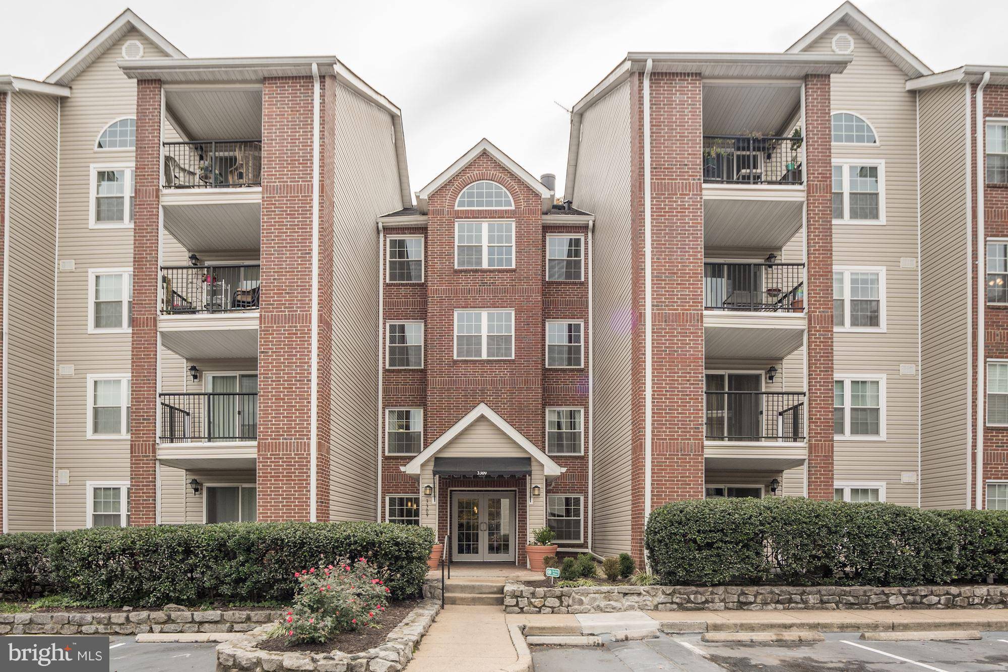 Alexandria, VA 22302,3309 WYNDHAM CIR #3176