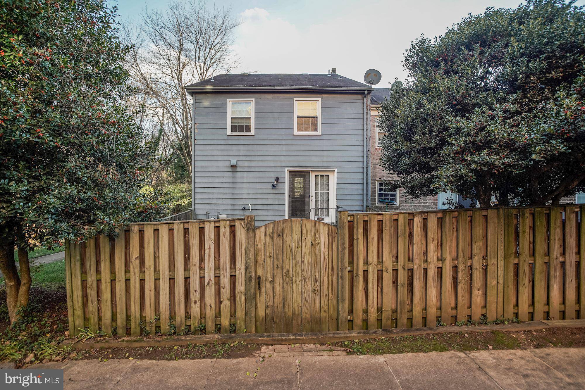 Alexandria, VA 22306,2465 WINDBREAK DR