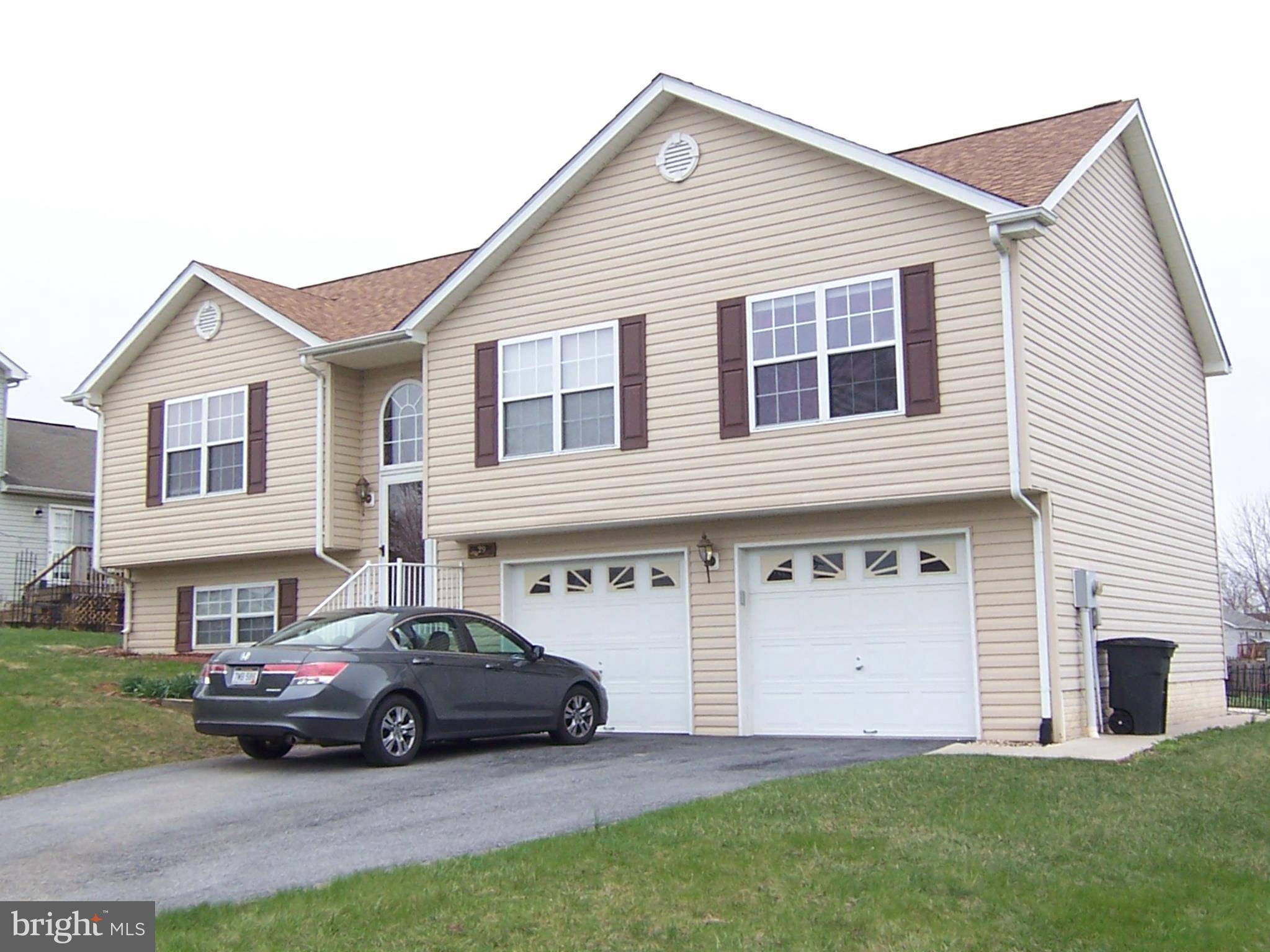 Ranson, WV 25438,29 ROGER CT