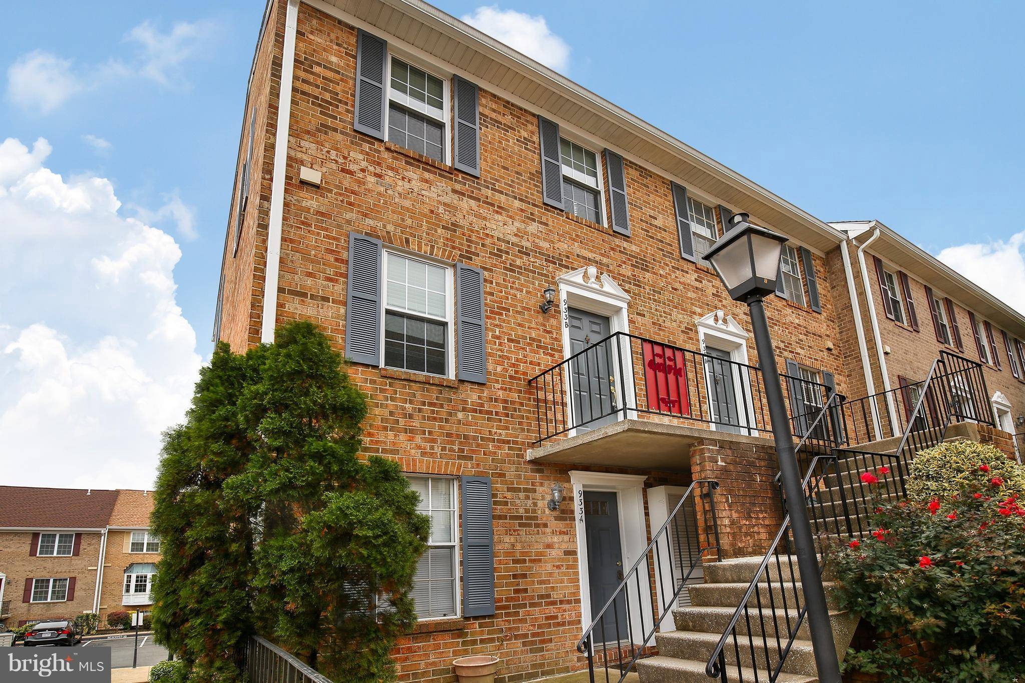 Arlington, VA 22204,933 S ROLFE ST #2