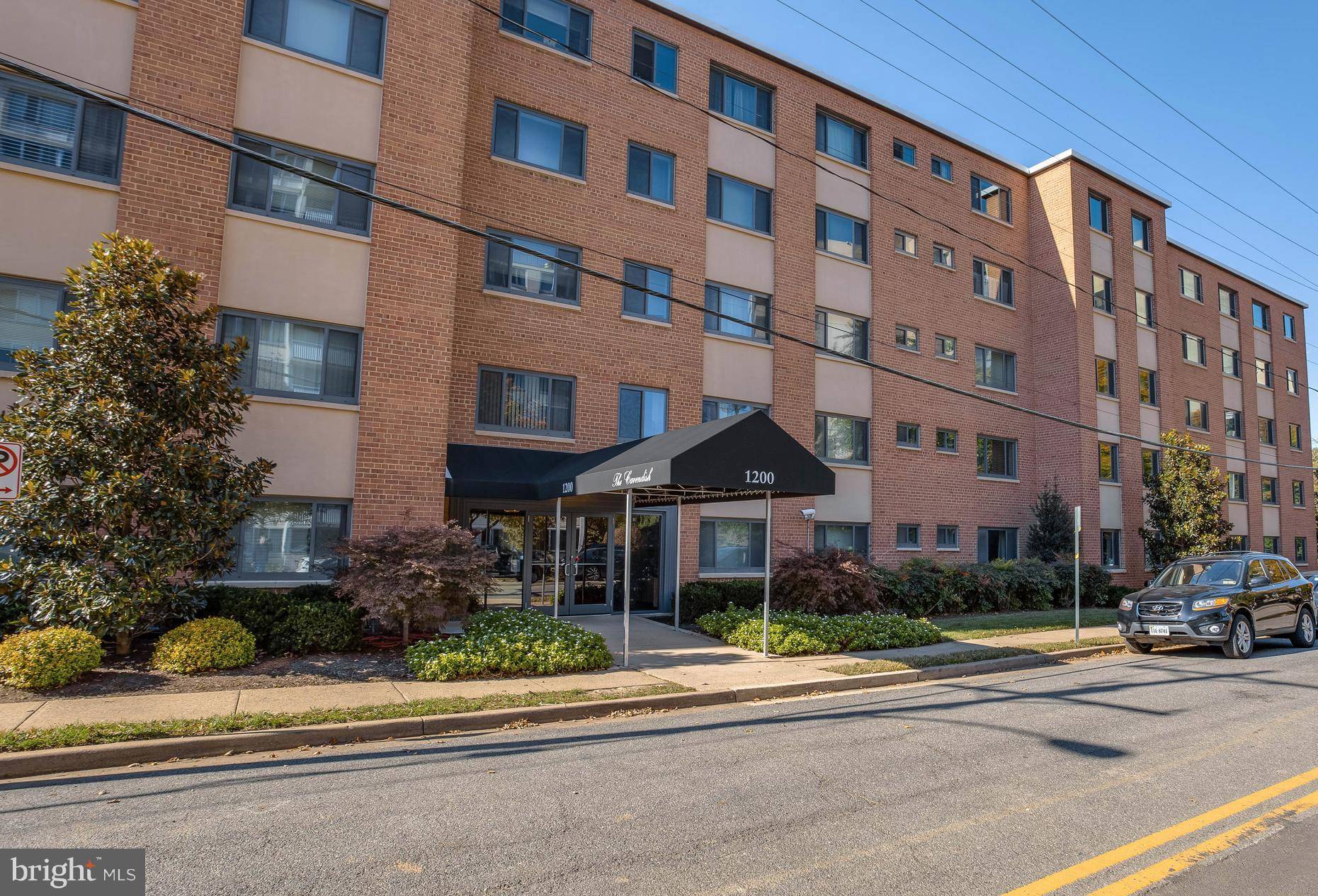 Arlington, VA 22202,1200 S ARLINGTON RIDGE RD #405