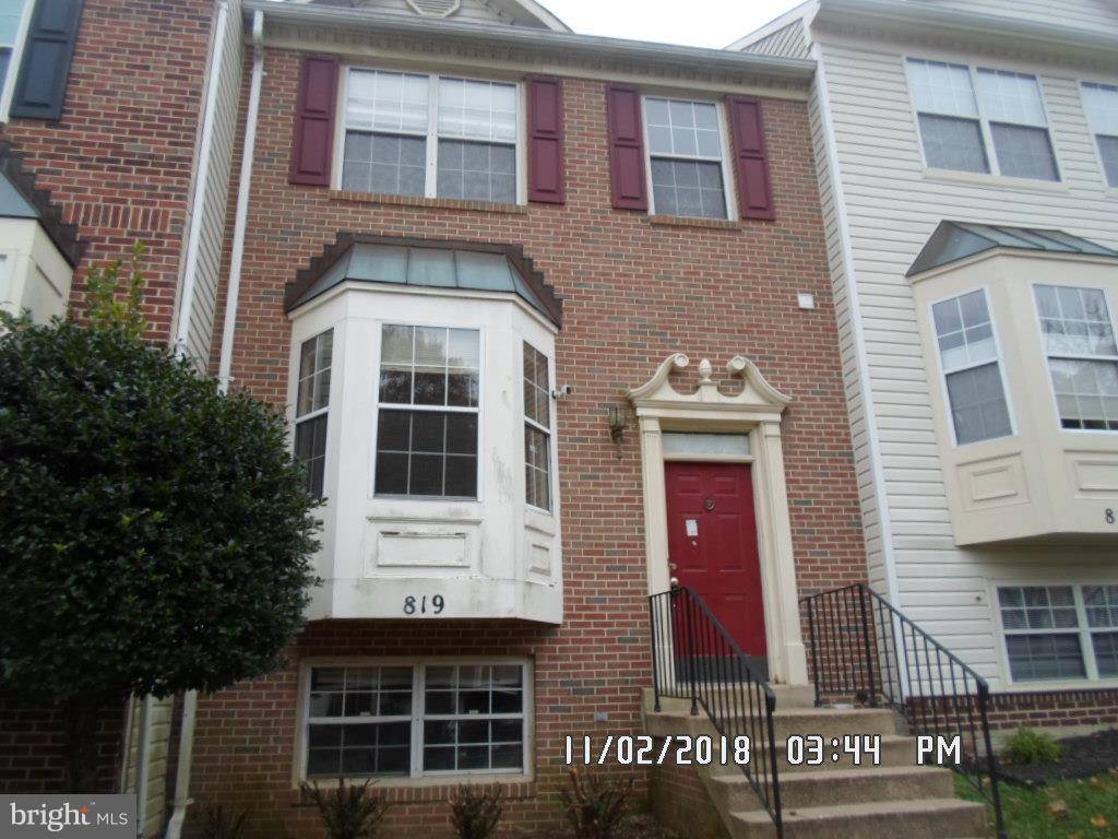 Bowie, MD 20721,819 FARAWAY CT