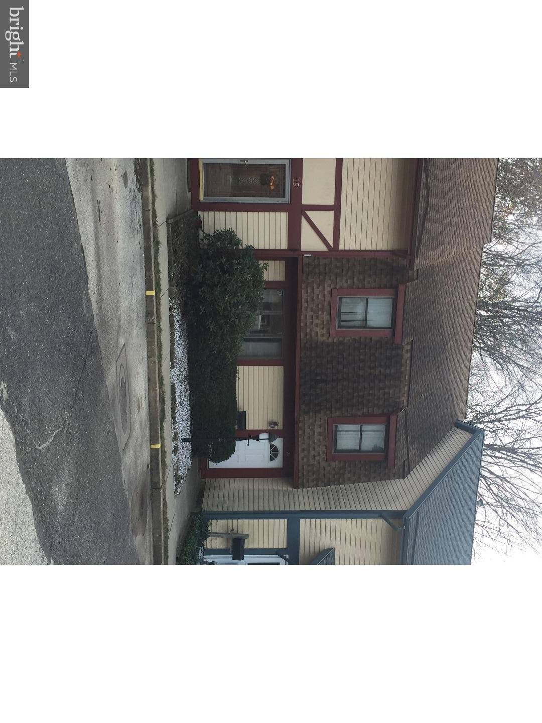 Clementon, NJ 08021,21 COVENTRY CT