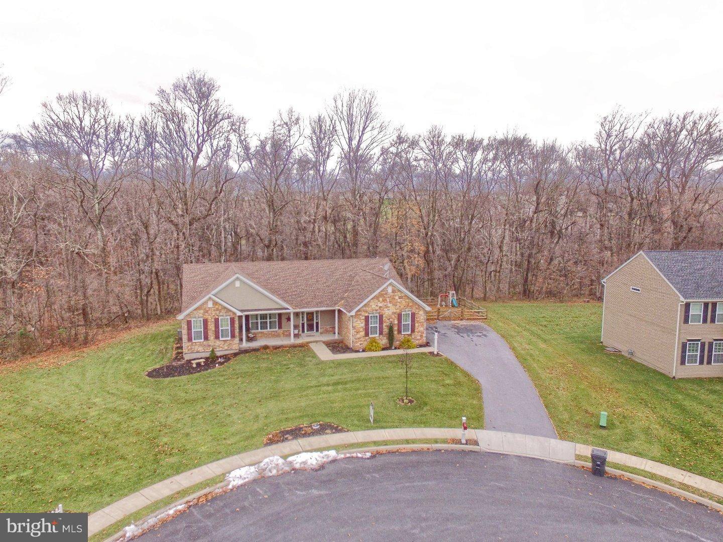 Douglassville, PA 19518,101 WOODS EDGE DR