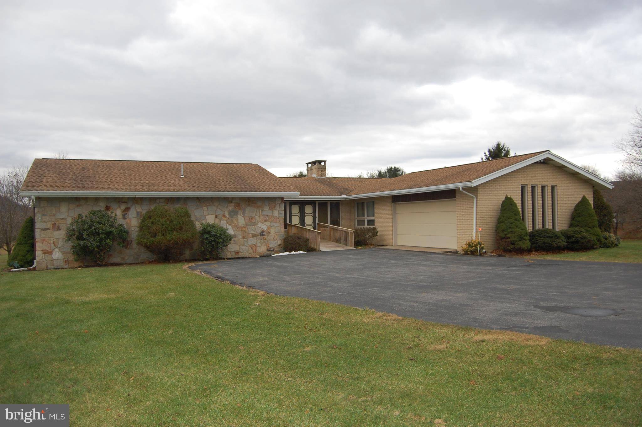 New Tripoli, PA 18066,7089 STRAWBERRY CT