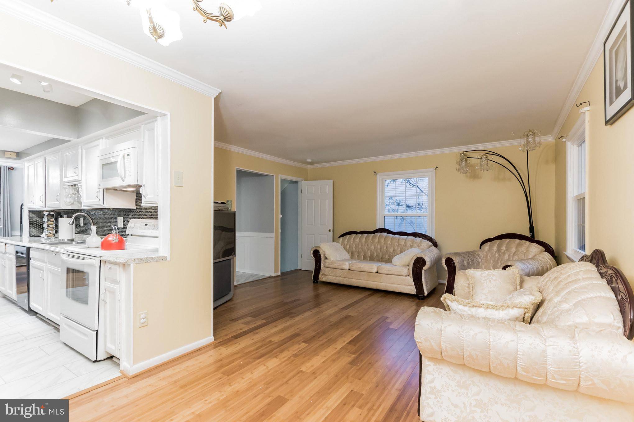 Alexandria, VA 22315,6401 SILVER RIDGE CIR