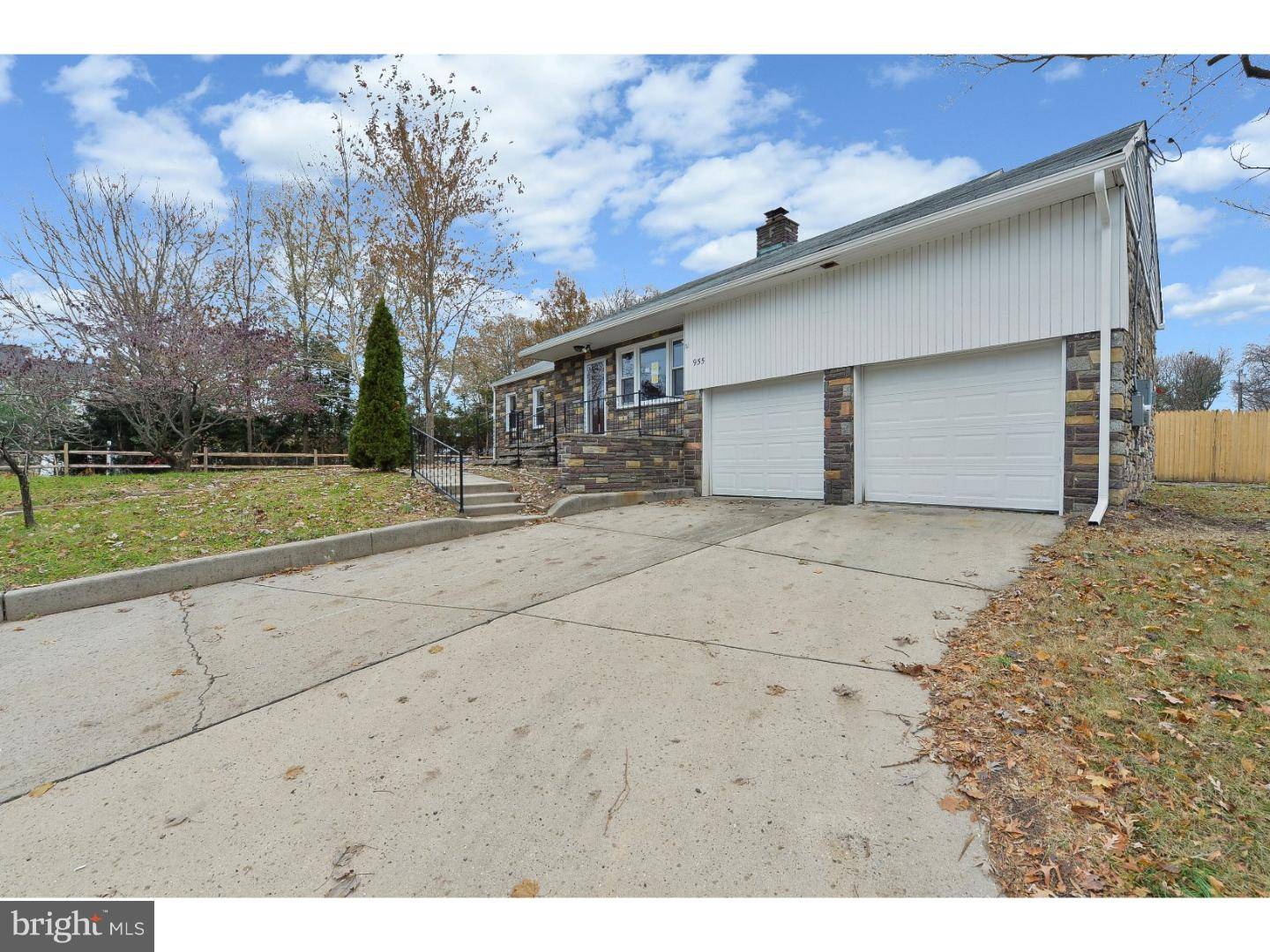 Thorofare, NJ 08093,955 HESSIAN AVE