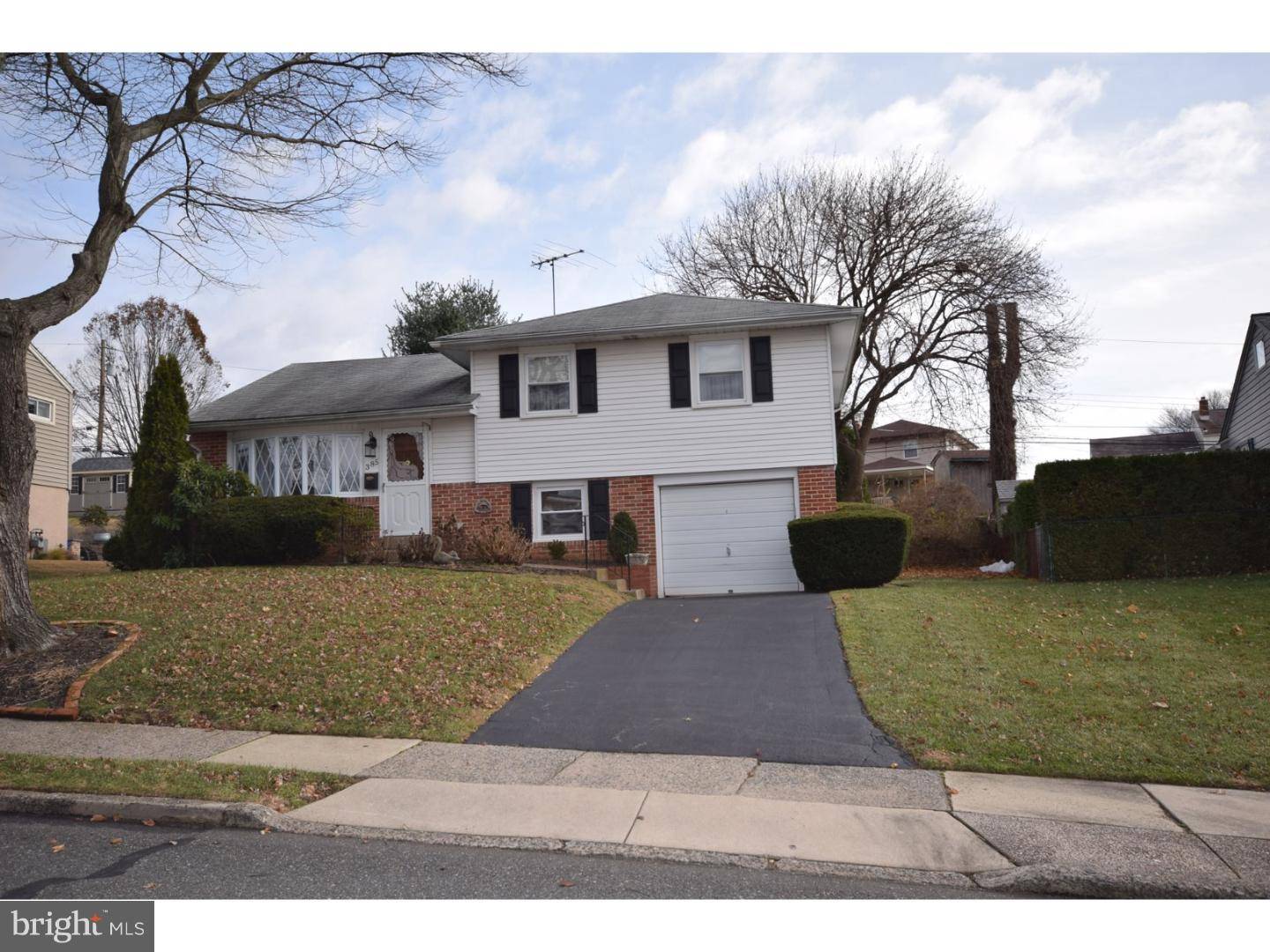 Broomall, PA 19008,385 WESTFIELD DR