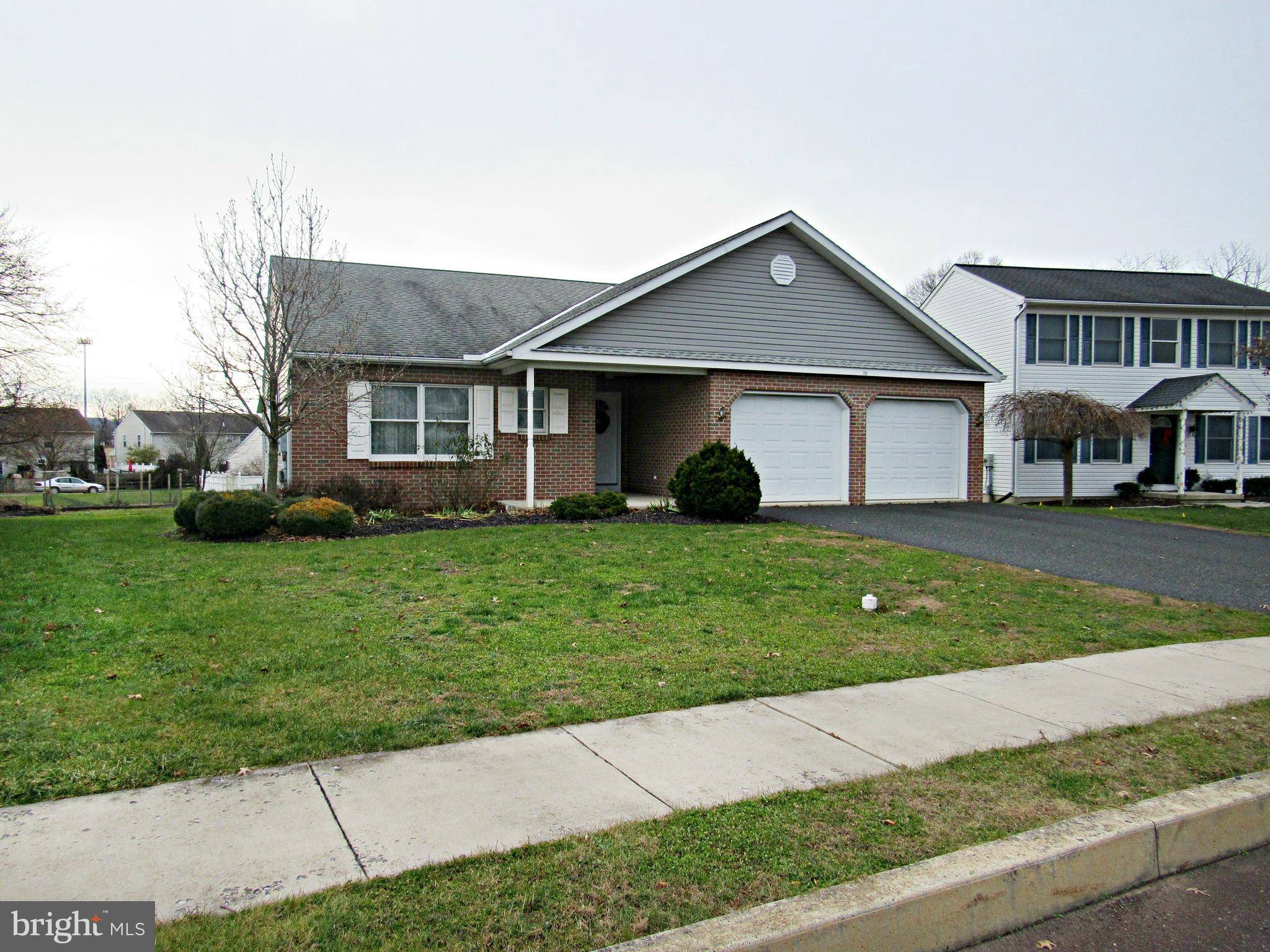 Pennsburg, PA 18073,795 HUNTER DR