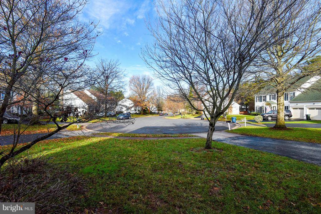 Chantilly, VA 20151,4309 WOODWARD CT