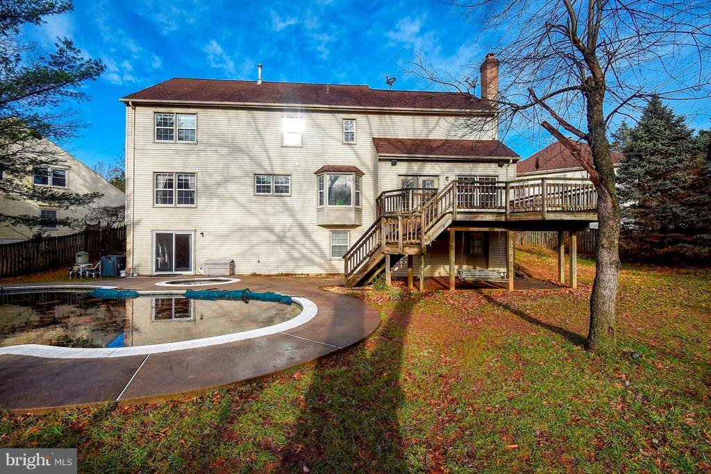 Chantilly, VA 20151,4309 WOODWARD CT