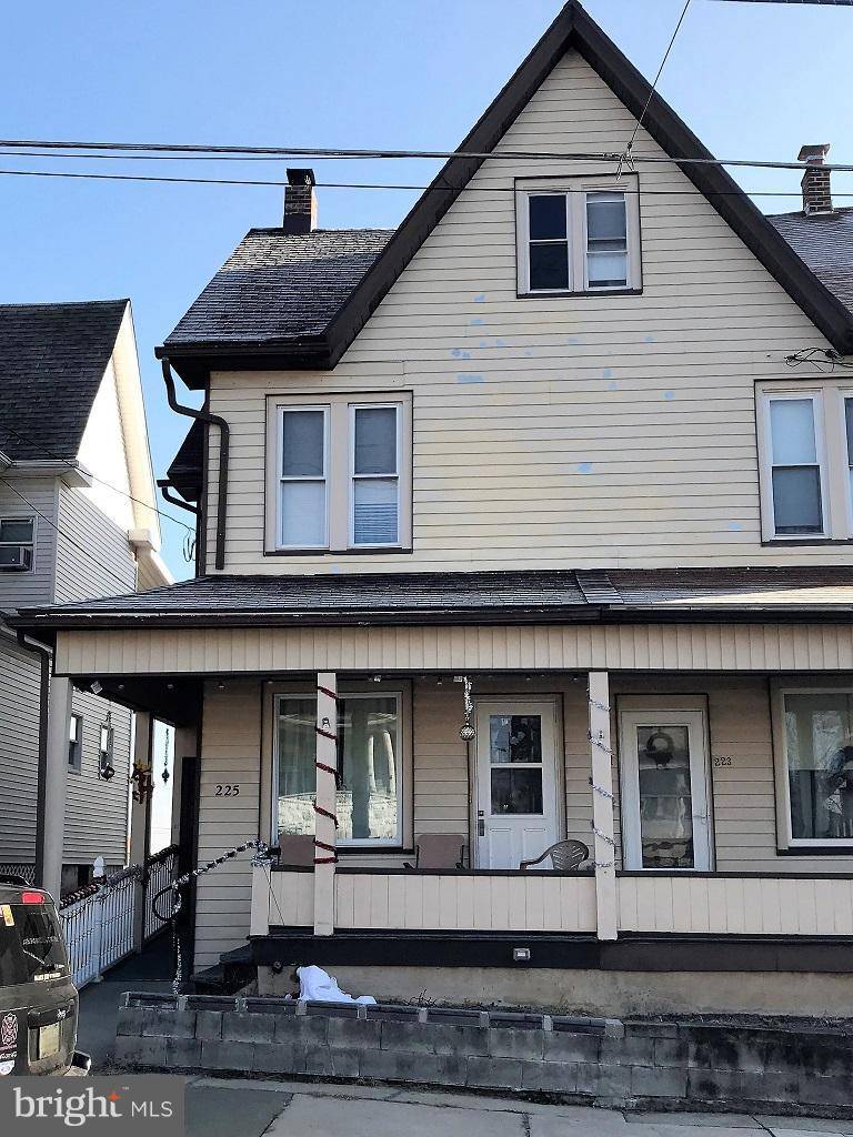 Lehighton, PA 18235,225 N 3RD ST