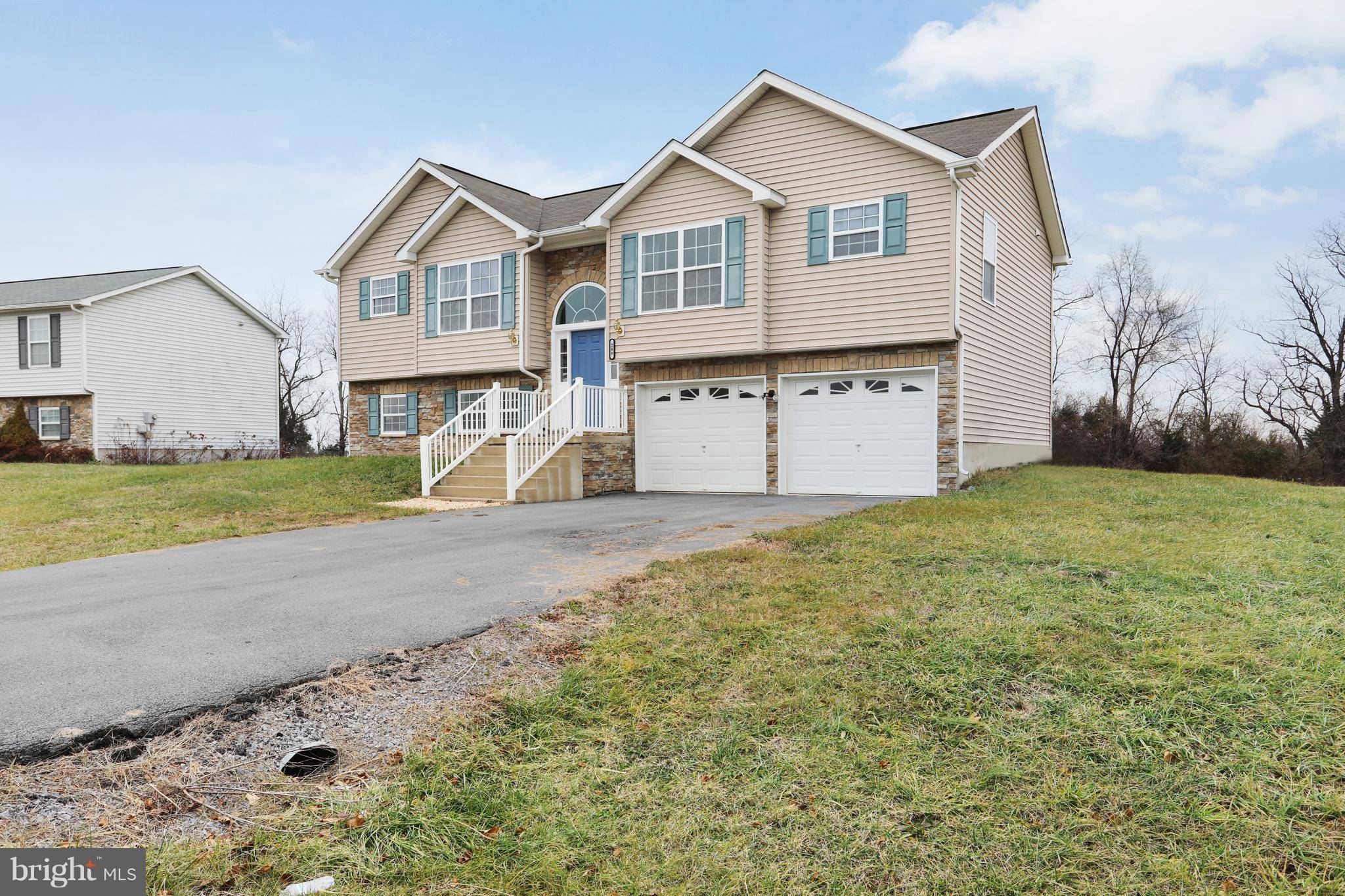 Inwood, WV 25428,280 FENIMORE DRIVE