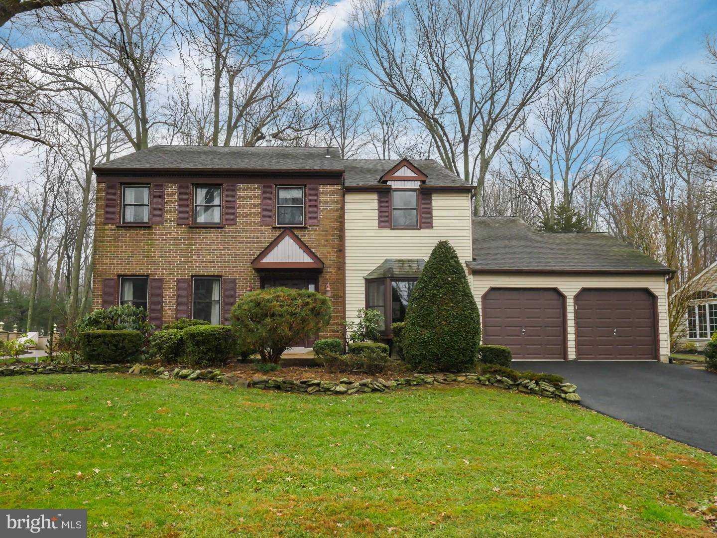 Langhorne, PA 19047,562 CROASDALE DR