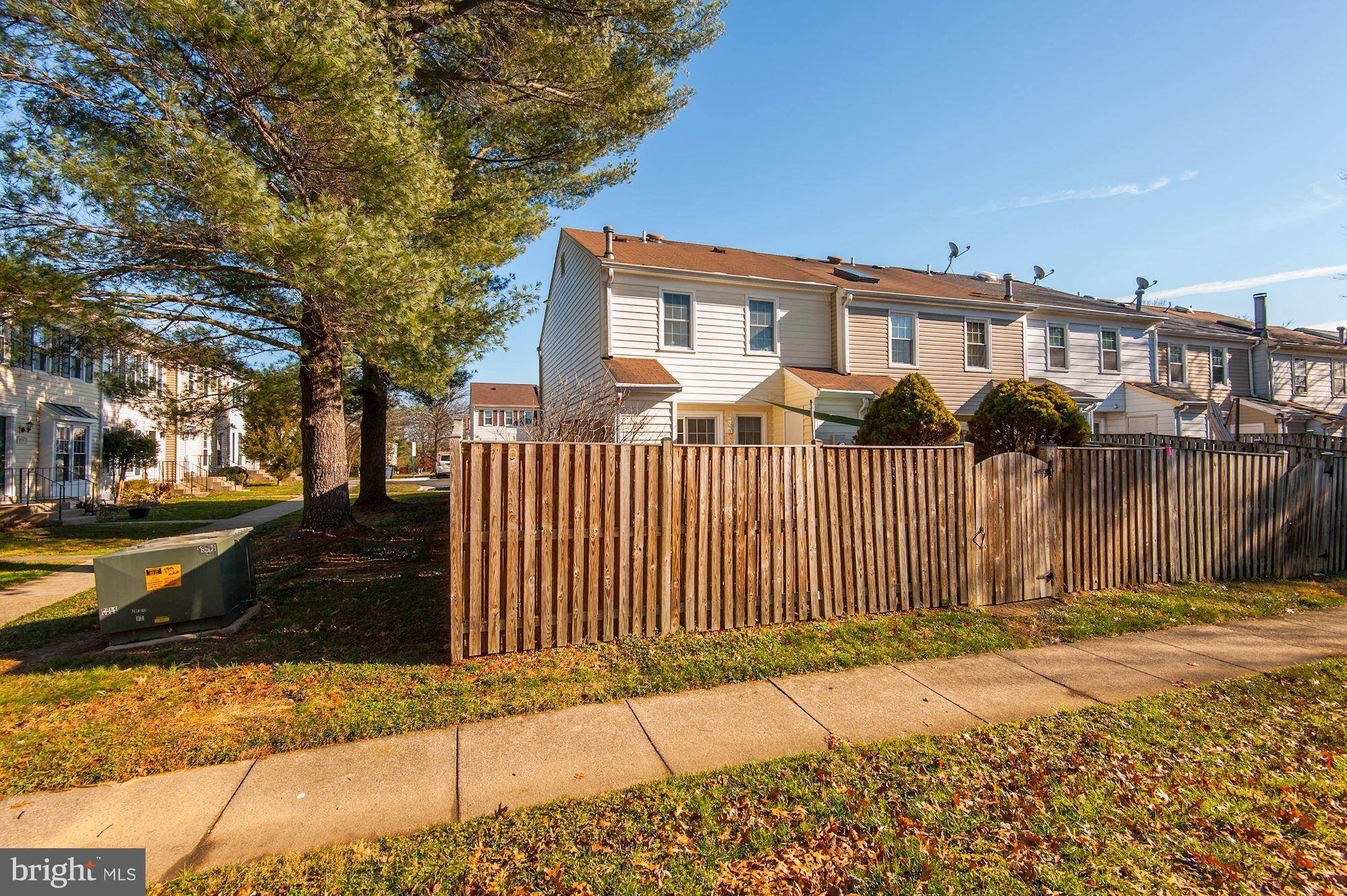 Springfield, VA 22153,8090 BARCAROLE CT