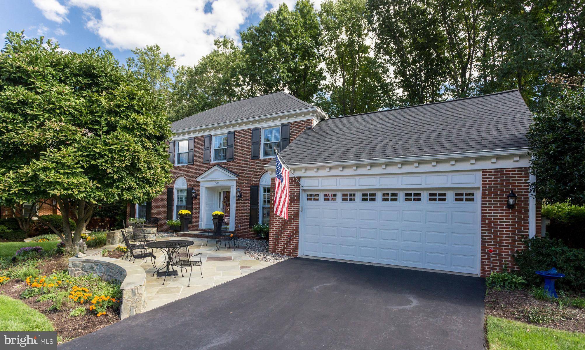 Mclean, VA 22102,7629 HUNTMASTER LN