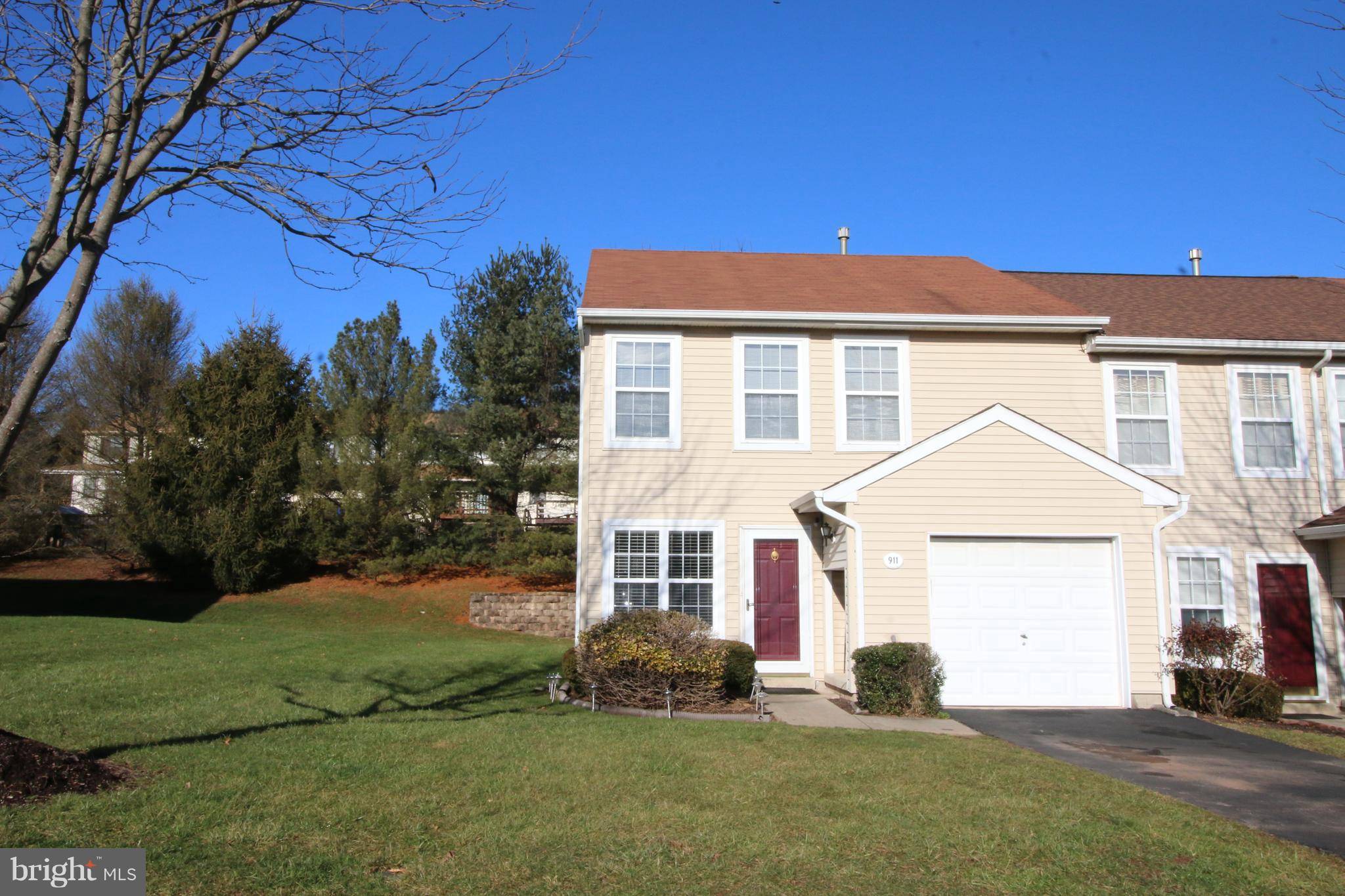 Royersford, PA 19468,911 KATIE CIR