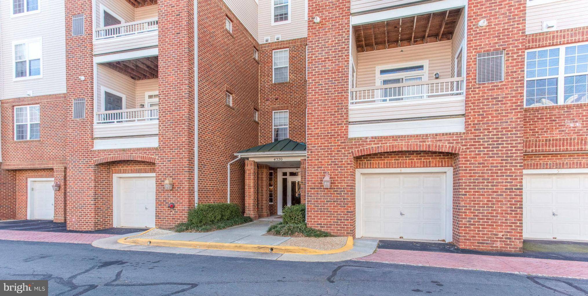 Fairfax, VA 22033,4320-C CANNON RIDGE CT #50 C