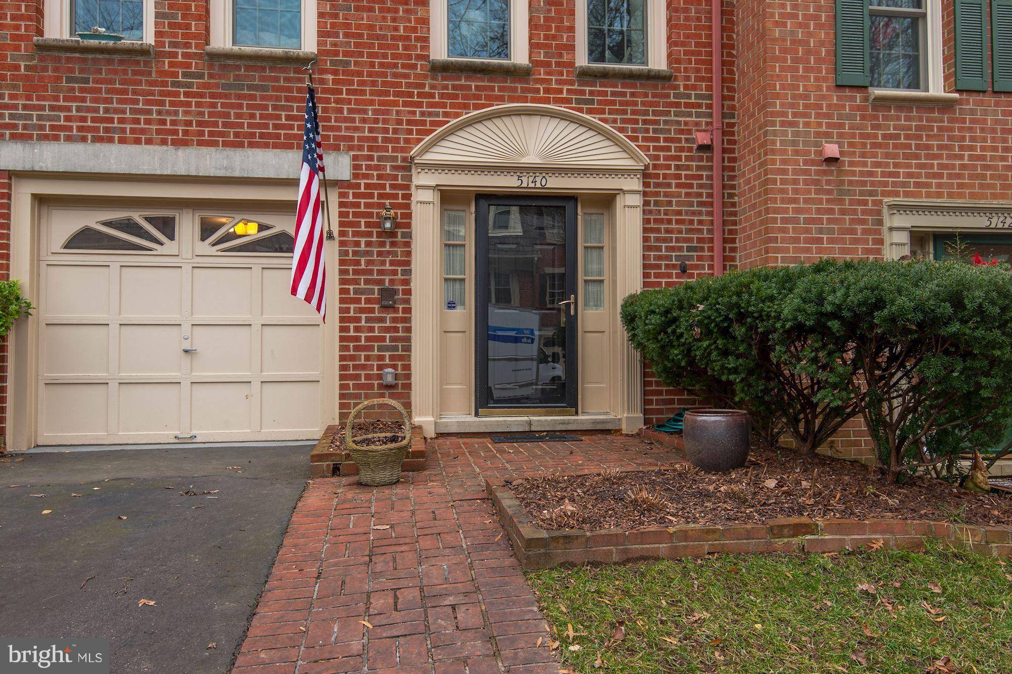 Alexandria, VA 22311,5140 WOODMIRE LN