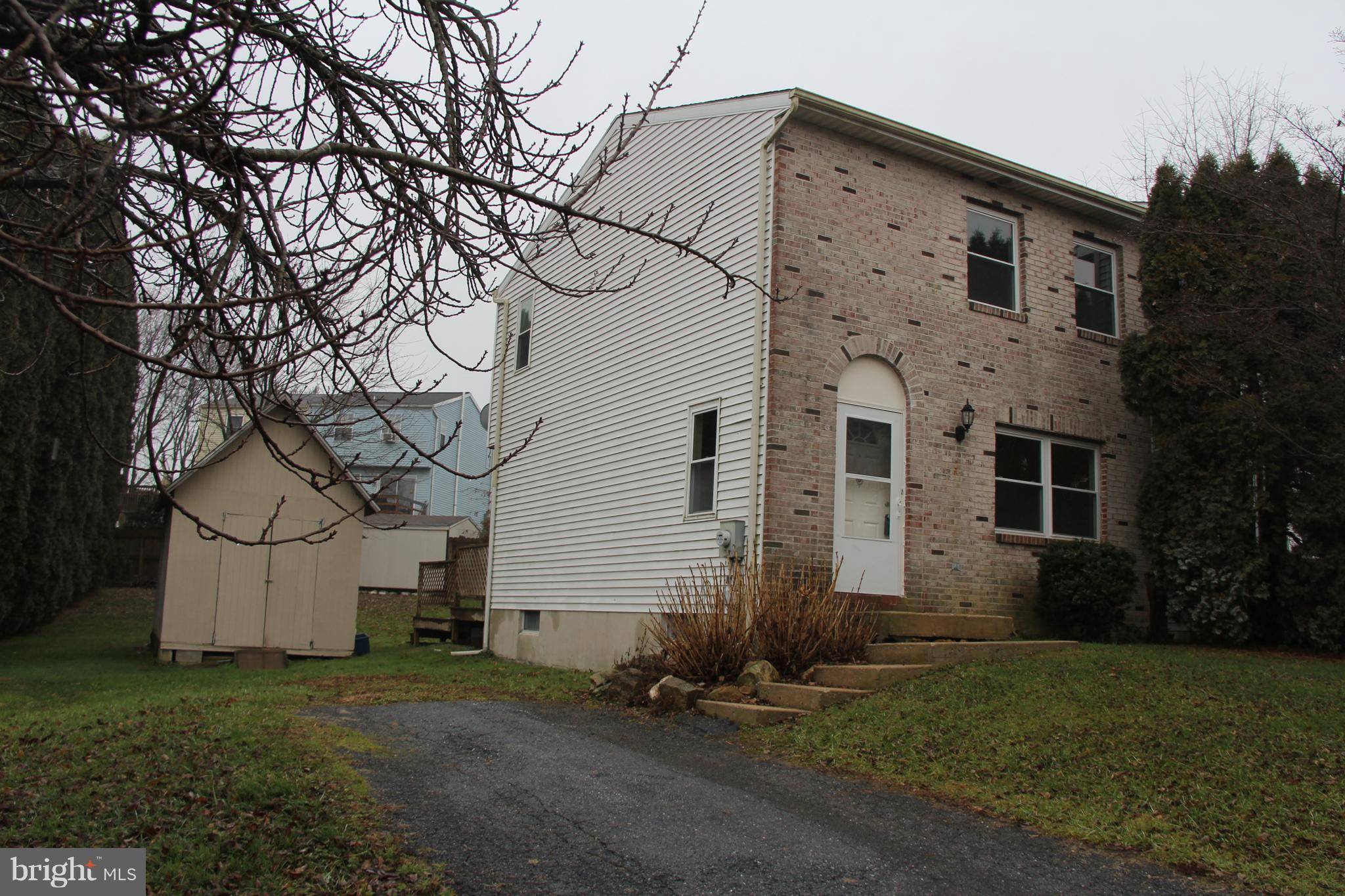 Lancaster, PA 17603,1057 MONTICELLO LN