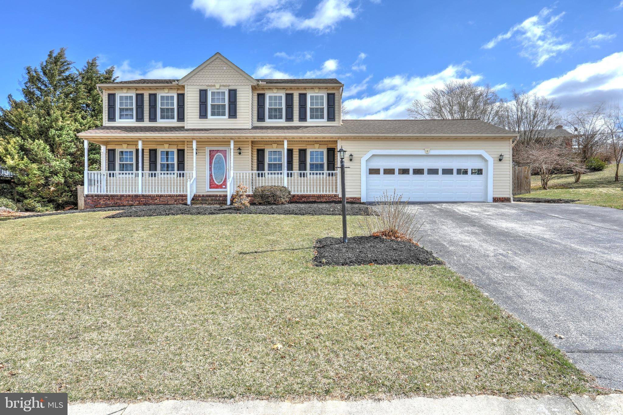 Hanover, PA 17331,4 MAGNOLIA LN