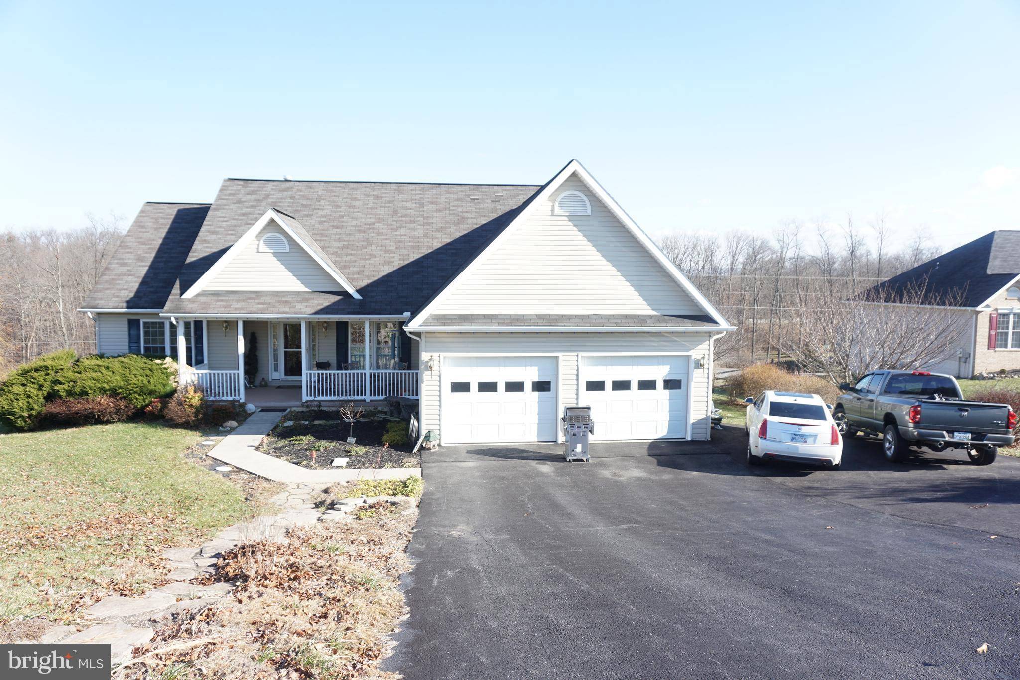 Falling Waters, WV 25419,11 LANSING CT