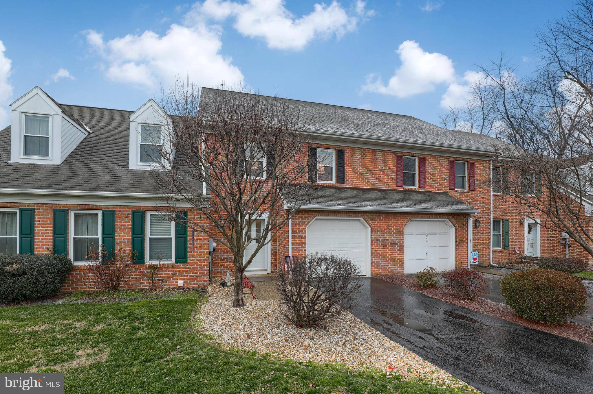 Mountville, PA 17554,251 HUNTINGTON DR