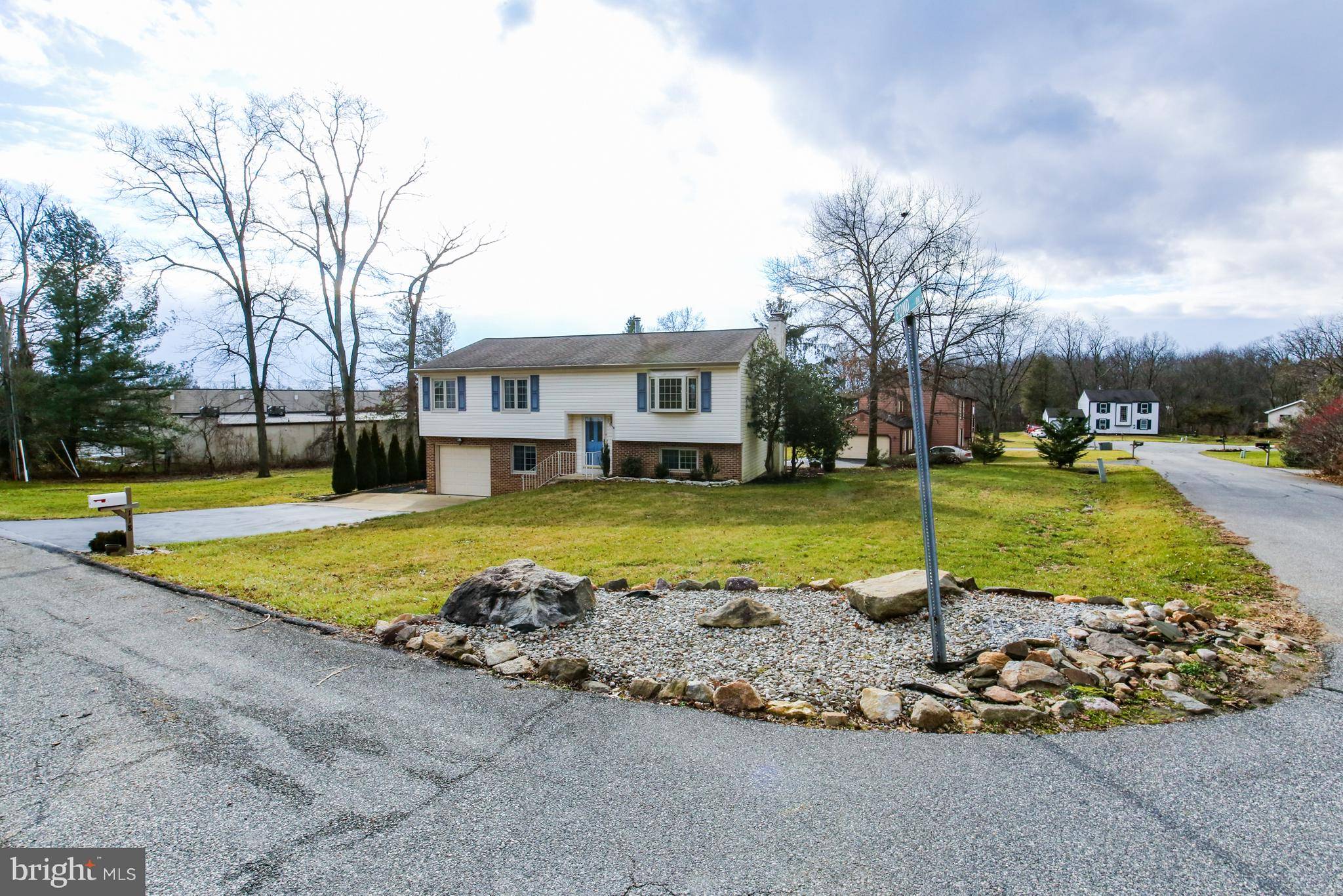 Hockessin, DE 19707,118 DANDELION DR