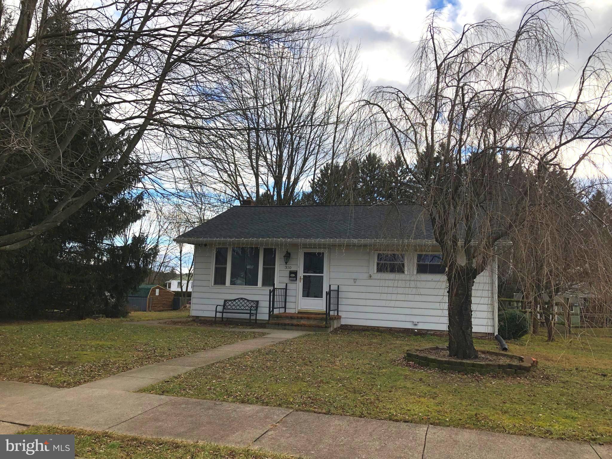 Shoemakersville, PA 19555,310 5TH ST